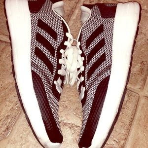 Adidas cloud foam sneakers